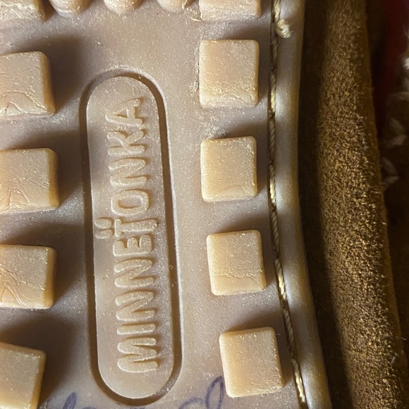 Minnetonka Fringed Suede Moccasin Boots - Picture 11 of 11